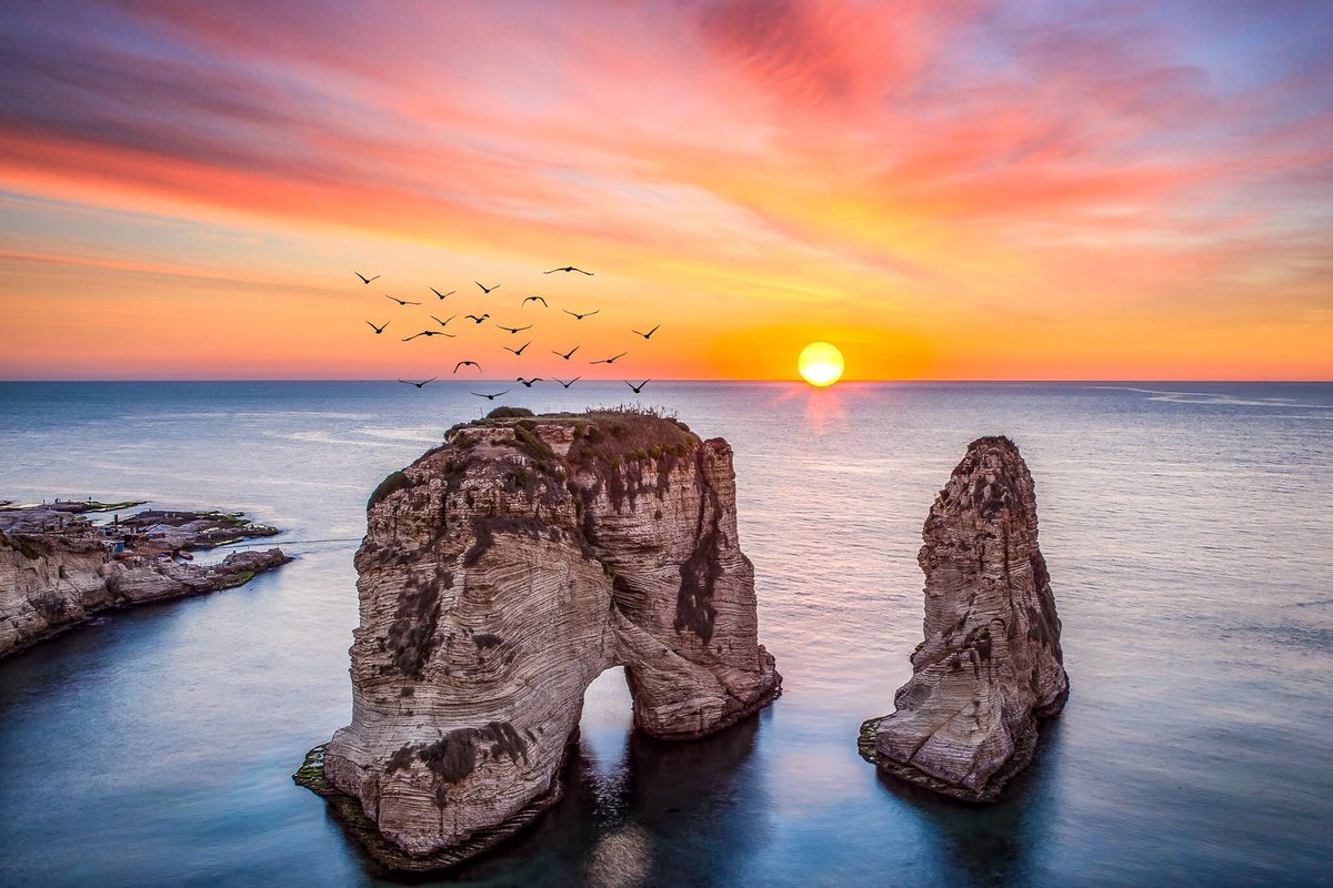 بيروت صخرة الروشة — Beirut Rawche Pigeon Rocks Lebanon transfer